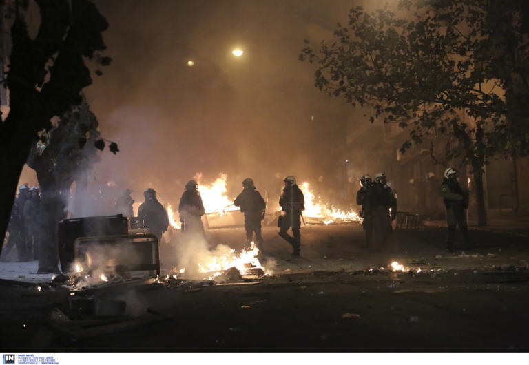 Επιχείρηση… Εξάρχεια: Έτσι σχεδιάζει ο Χρυσοχοΐδης να τα «καθαρίσει»!