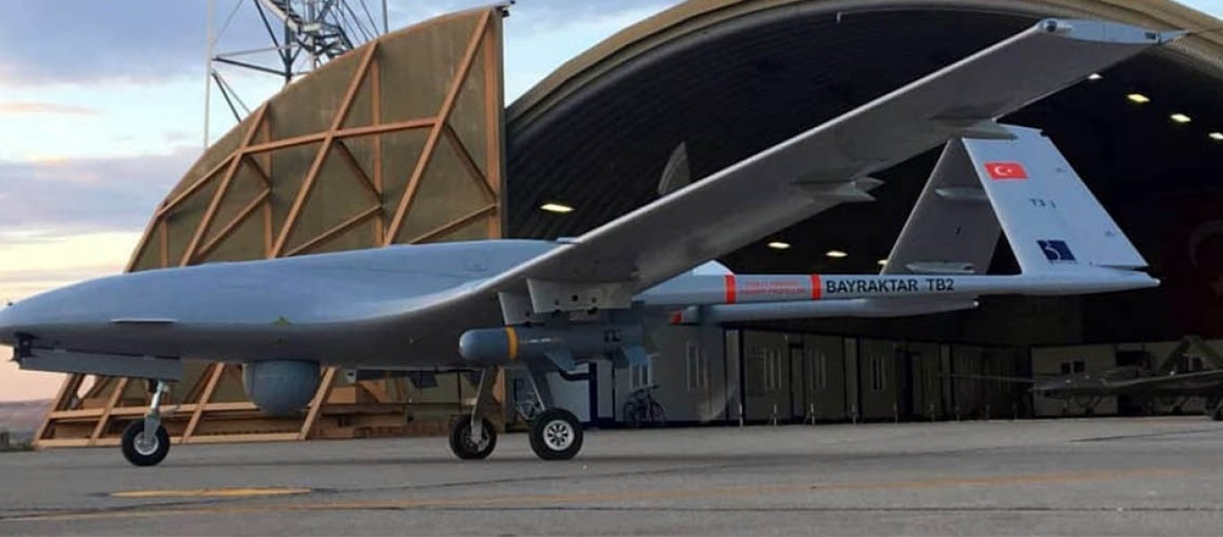 Αυτή είναι η νέα απειλή: Τουρκικά UAV TB.2 κατέστρεψαν μεταφορικά Il-76 στη Λιβύη με βλήματα L-UMTAS