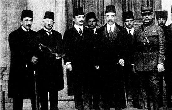 Προδότης για τους Νεότουρκους ο προπάππους του Τζόνσον