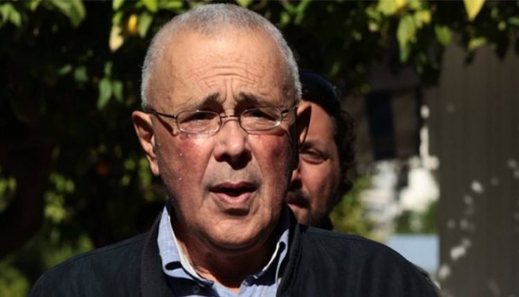 Οργισμένος Μακεδόνας τα έψαλε στον Ζουράρι: «Θα βρεθείτε ανάμεσα στους προδότες του ελληνικού Εθνους…» (Βιντεο)