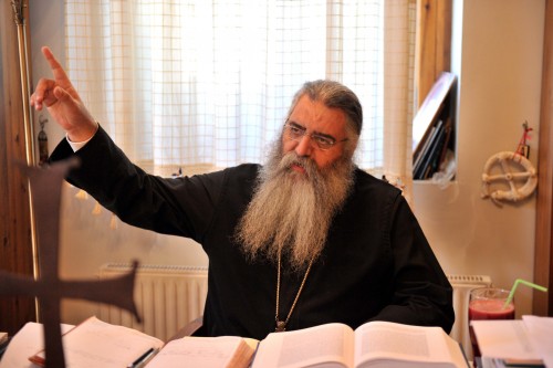 Μόρφου Νεόφυτος: Η Ορθόδοξη ομολογία διώχνει τους δαίμονες…