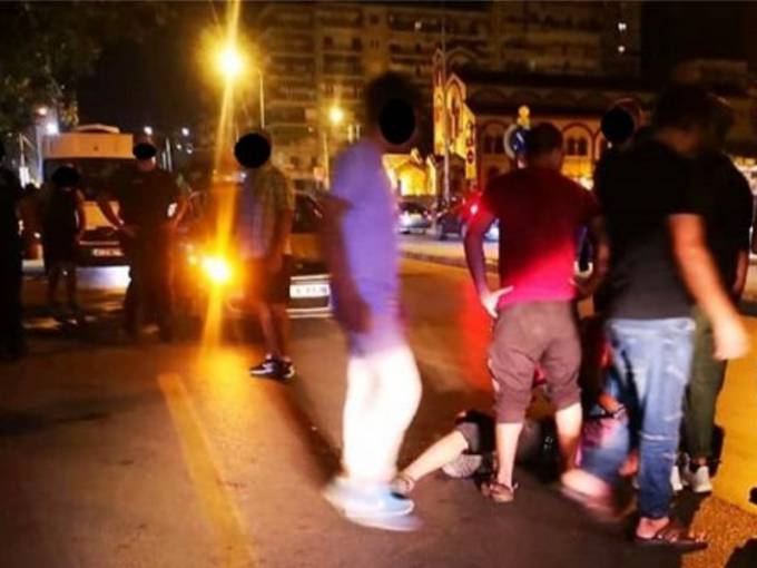Συμπλοκές και μαχαιρώματα λαθρομεταναστών στα “Εξάρχεια” της Θεσσαλονίκης