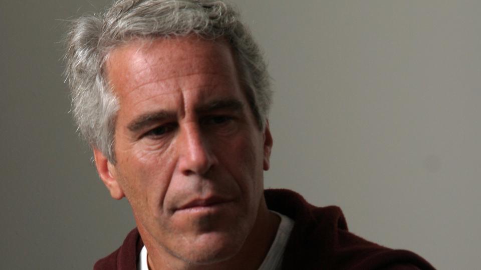 Εναλλακτική θεωρία αναδύεται: O Jeffrey Epstein ανταλλάσσεται στη φυλακή για να μην δολοφονηθεί.
