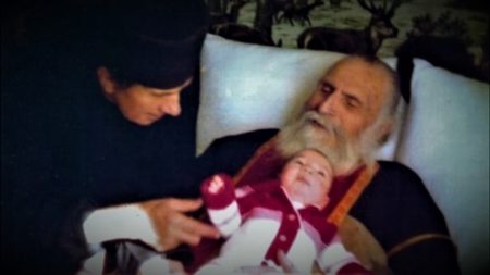 Τότε άκουσα μια φωνή από μέσα μου: «Μην υπερηφανεύεσαι, να ξέρεις πόσους άσκητάς κοσμικούς θα δεις στον Παράδεισο, θα τα χάσεις, όταν θα πας εκεί»