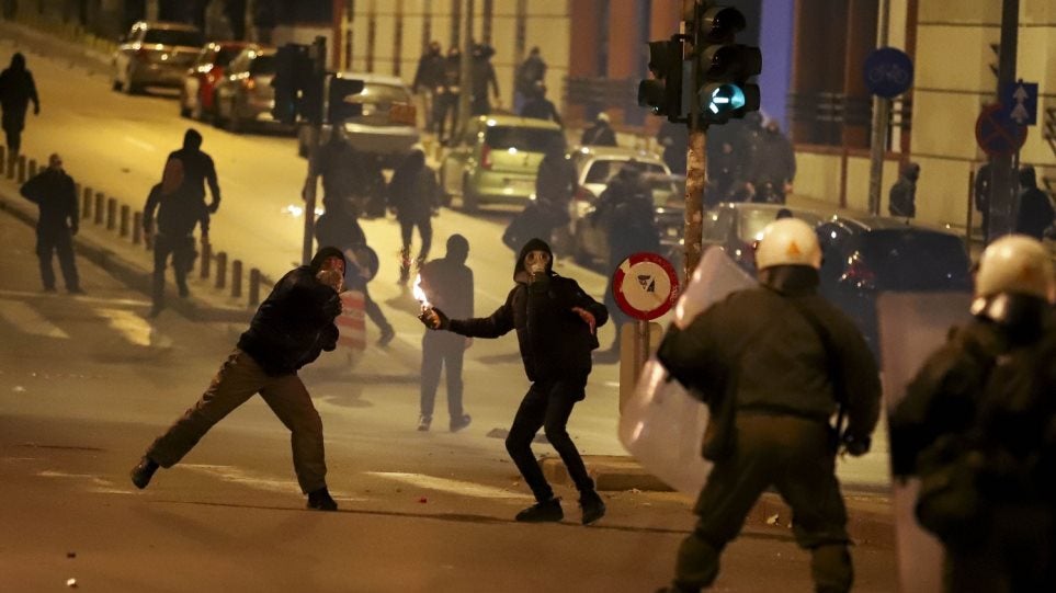 Aσυδοσία τέλος: «Σκούπα» της ΕΛ.ΑΣ. & συλλήψεις Τούρκων «αναρχικών» στην Εύβοια – Περίεργο περιστατικό