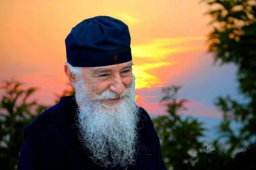 Γέρων Νίκων: «Για να κυριαρχήσει το κακό, αρκεί να μην κάνουν τίποτα οι καλοί…»