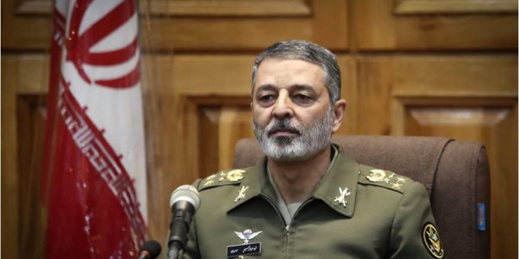 Αρχηγός Ιρανικού Στρατού: «Το Ιράν διαθέτει όπλα που ο κόσμος δεν γνωρίζει»