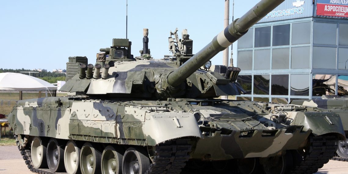 T-80: Οι «Γκρίζοι Λύκοι» της Αμερικής δοκιμάζουν ρωσικά τεθωρακισμένα [pic]