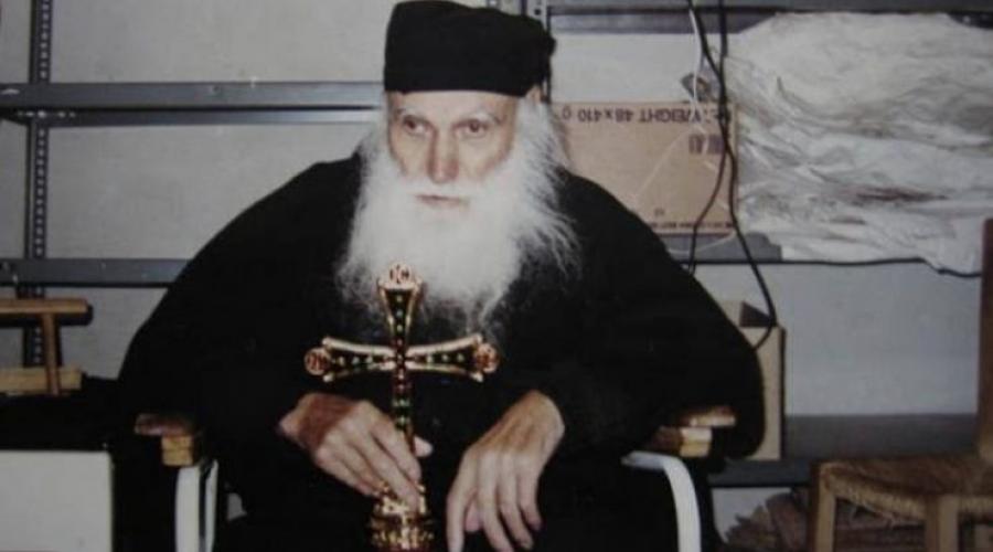 Όταν ο Γέροντας Εφραίμ έφτασε στα πρόθυρα του θανάτου και ζήτησε τον λόγο από την Παναγία!