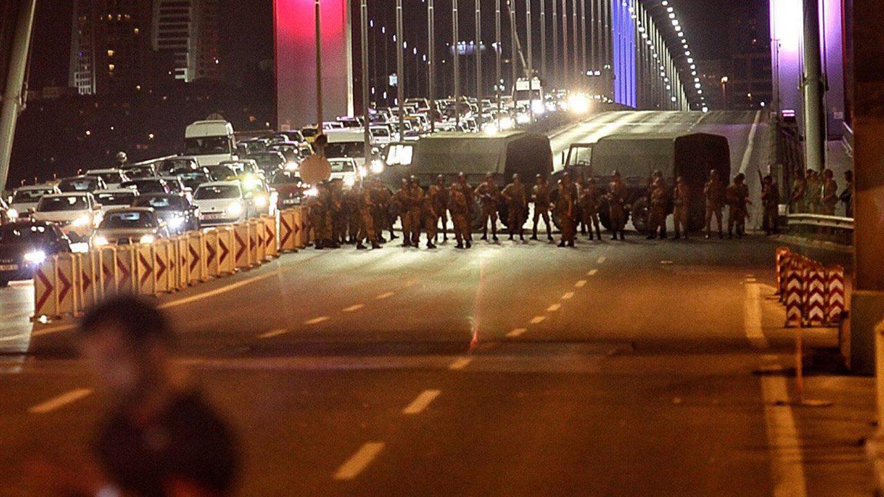 Προετοιμάζονται για εμφύλιο στην Τουρκία: «Στόχος η ανατροπή του Ερντογάν, έρχεται σύγκρουση στους δρόμους» – «Θα μας διχοτομήσουν!»