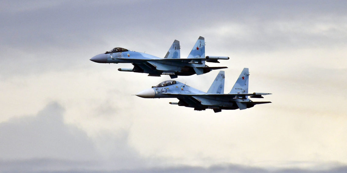 Su-35: Τα πανίσχυρα ρωσικά μαχητικά «αψηφούν» την βαρύτητα [vid]