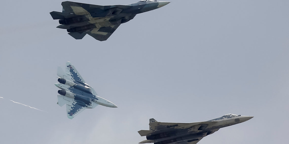 Su-57: Η αδυναμία του stealth μαχητικού και το «ρίσκο» της Μόσχας [pics]
