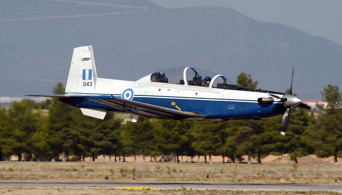 Τουρκικά UAV στο Αιγαίο: Τα T-6A Texan II ΝΤΑ η ιδανική λύση αντιμετώπισης τους