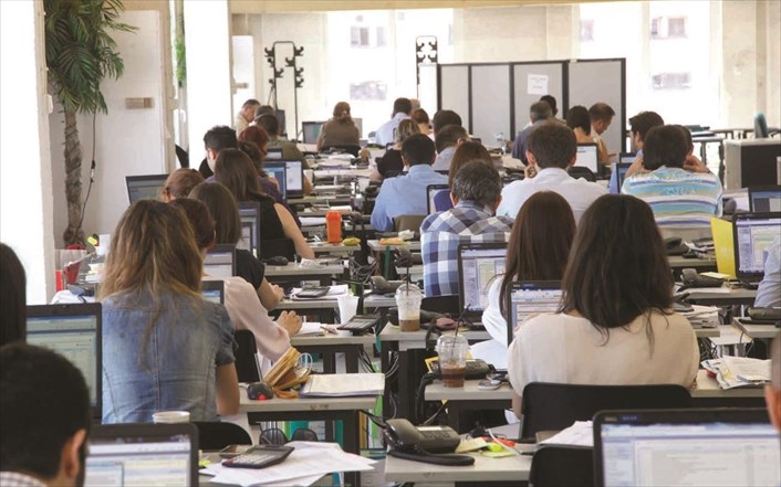 Τσιπάκι στους υπαλλήλους όλης της Ελλάδας; Η είδηση που ελάχιστοι είδαν