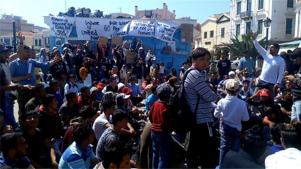 Διαστάσεις κρίσης: 50.000 μετανάστες ετοιμάζονται για «απόβαση» στην Ελλάδα – Σε εξέλιξη υβριδικός «πόλεμος»