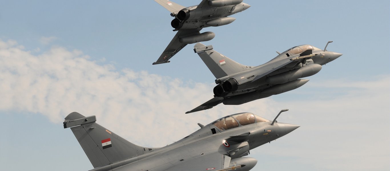 Αιγυπτιακά Rafale & drones των ΗΑΕ σφυροκοπούν τουρκικές βάσεις στην Λιβύη – Ρωσική «απόβαση» τελειώνει τους ισλαμιστές