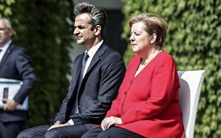 ΜΙΑ ΣΚΕΠΤΟΜΕΝΗ ΕΛΛΗΝΙΔΑ : ΕΘΝΙΚΟΣ ΥΜΝΟΣ… ΤΙ ΕΙΝΑΙ ΑΥΤΟ; ΤΡΩΓΕΤΑΙ;