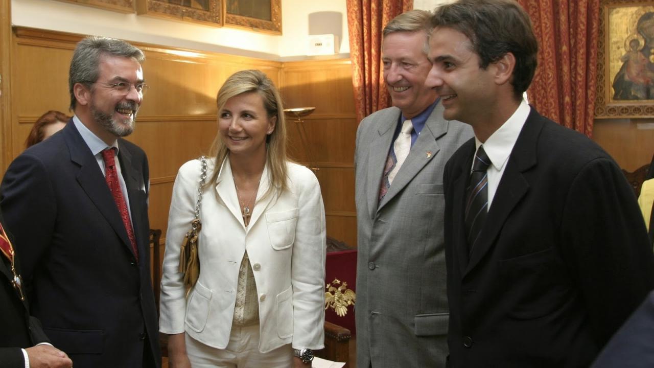 ΣΤΗ ΦΥΛΑΚΗ Ο ΑΔΕΡΦΟΣ ΤΟΥ ΠΡΟΕΔΡΟΥ ΤΟΥ ΙΡΑΝ, ΓΙΑ ΔΩΡΟΔΟΚΙΑ! ΣΤΗΝ ΕΛΛΑΔΑ ΚΥΒΕΡΝΑ Ο ΠΛΙΑΤΣΙΚΟΛΟΓΟΣ ΤΗΣ SIEMENS!