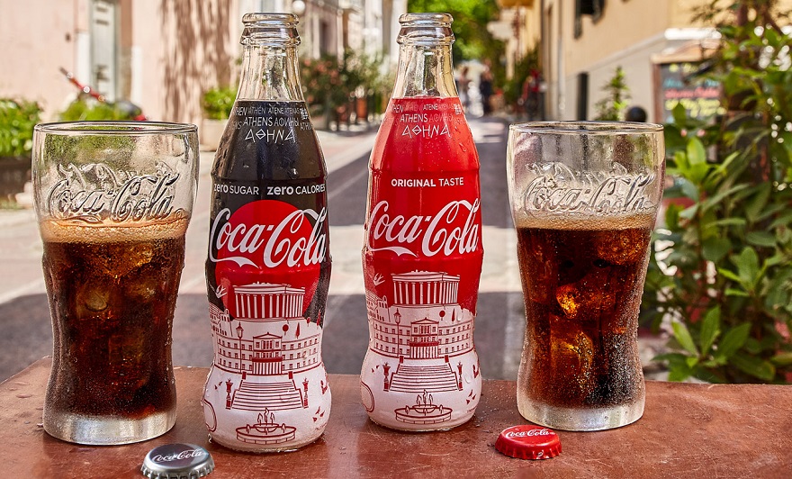 H Coca Cola «χορηγεί» για να εκμαυλίζει
