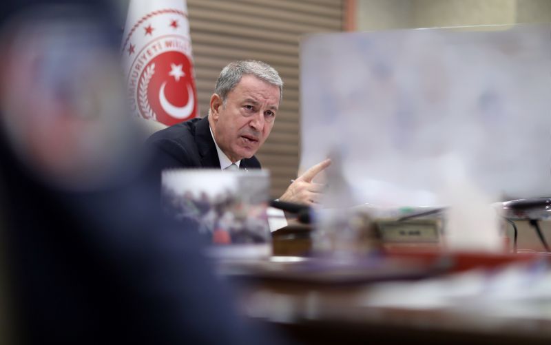 Τούρκος υπουργός Άμυνας: Η Άγκυρα δεν διαθέτει χημικά όπλα