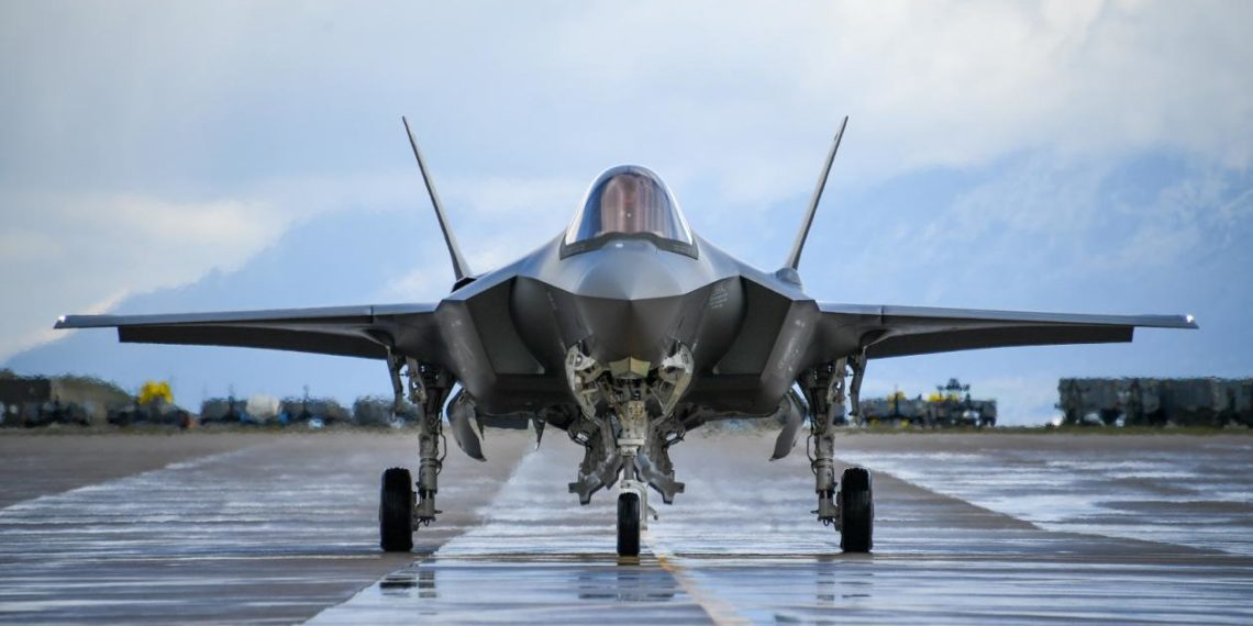 F-35: Αναζωπυρώνεται η συζήτηση για το αν η ΠΑ χρειάζεται τα μαχητικά 5ης γενιάς
