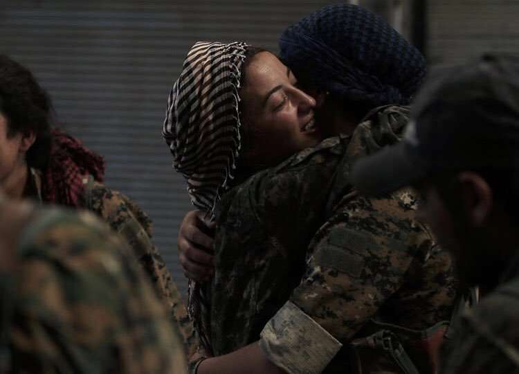 Κούρδοι: 12.000 τάφοι στον πόλεμο κατά του ISIS και τώρα τους ζητούν έναν ακόμη για να θάψουν τον αγώνα τους