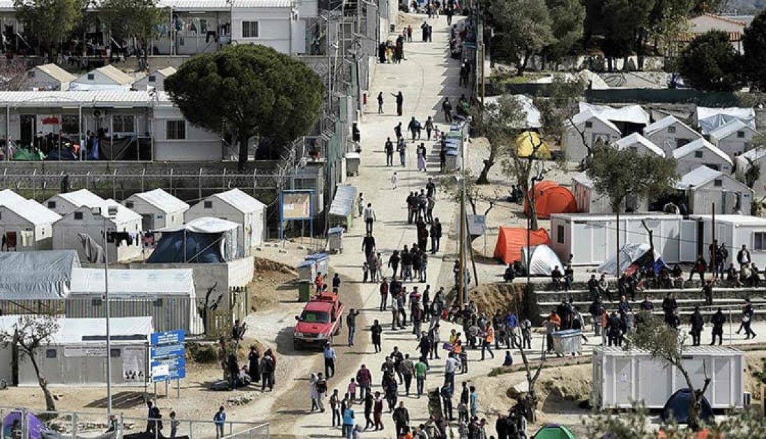 ΕΛΛΗΝΑΣ ΧΡΙΣΤΙΑΝΟΣ : ΚΑΝΕ ΚΟΥΡΑΓΙΟ ΕΛΛΑΔΑ ΜΟΥ !