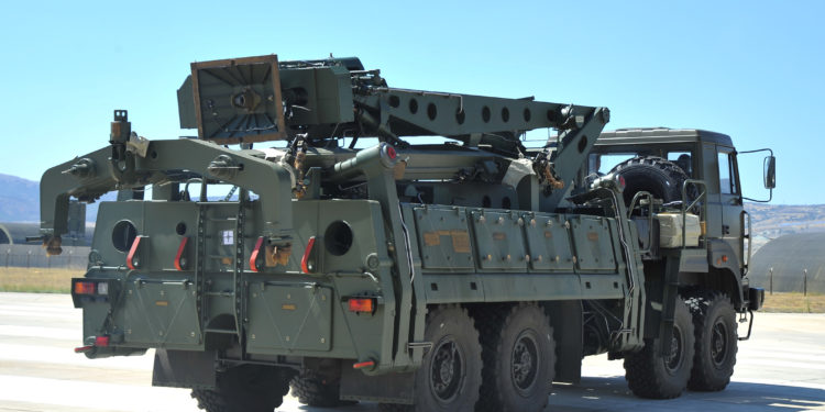 S-400: Οι Ρώσοι έστειλαν πυραυλικά συστήματα στη Σερβία για τη «Σλοβενική ασπίδα»
