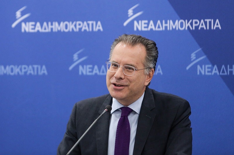 Απίστευτη δήλωση Κουμουτσάκου: «Η ΕΕ να δώσει & άλλα χρήματα στην Τουρκία!» – «Η Άγκυρα δεν αντέχει άλλους μετανάστες»