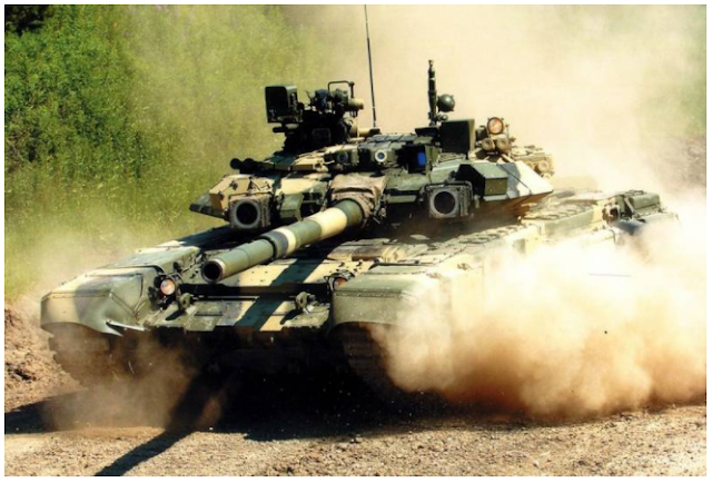 Η Ρωσία παραδίδει SU-30 και T-90 στο Ιράν