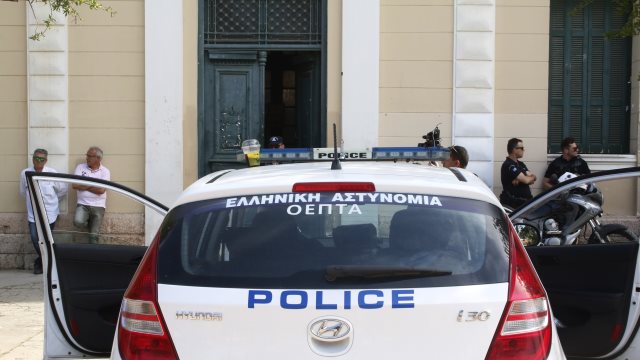 Ελληνίδα κινδύνευσε από ομαδικό βιασμό στο Άργος από Πακιστανούς και Αφγανούς !