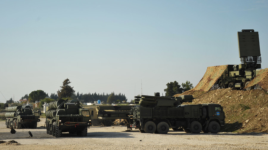 H Ρωσία απενεργοποίησε το σύστημα S-400 που σταθμεύει στην αεροπορική βάση Khmeimim στη Συρία.