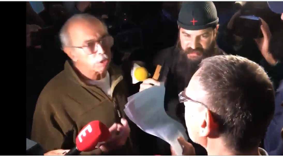 ΑΠΟΚΛΕΙΣΤΙΚΟ: ΣΥΝΕΛΑΒΑΝ τον πατέρα Κλεομένη (Βίντεο από τη σύλληψη κ διαρκής ενημέρωση). Οδηγείται στη ΦΥΛΑΚΗ.