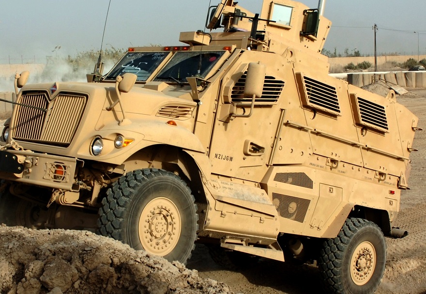 Προσφορά MRAP από τις ΗΠΑ: Τι κινδύνους κρύβει για τον ΕΣ μια φαινομενικά δελεαστική προσφορά