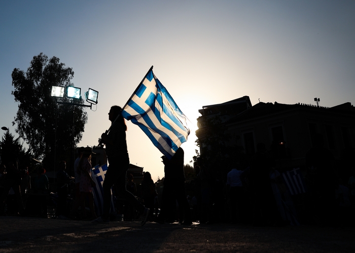 Τελευταίο ΚΑΜΠΑΝΑΚΙ: Μακάρι να ήταν θεωρία συνωμοσίας- Διαδώστε τα ΒΙΝΤΕΟ