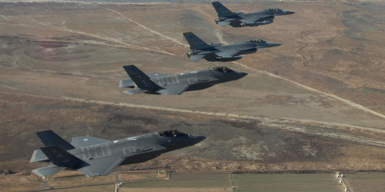 Γιατί οι ΗΠΑ «ρίχνουν» άκυρο στα ΗΑΕ για τα stealth μαχητικά F-35 ;