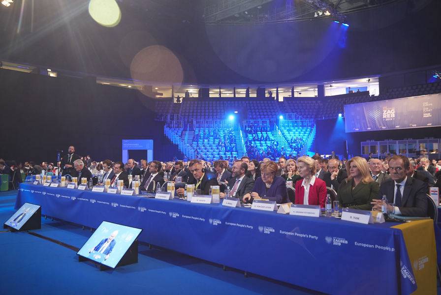 Πρόκληση: «Μακεδονία» νέτο – σκέτο το όνομα των Σκοπίων στο συνέδριο του ΕΛΚ