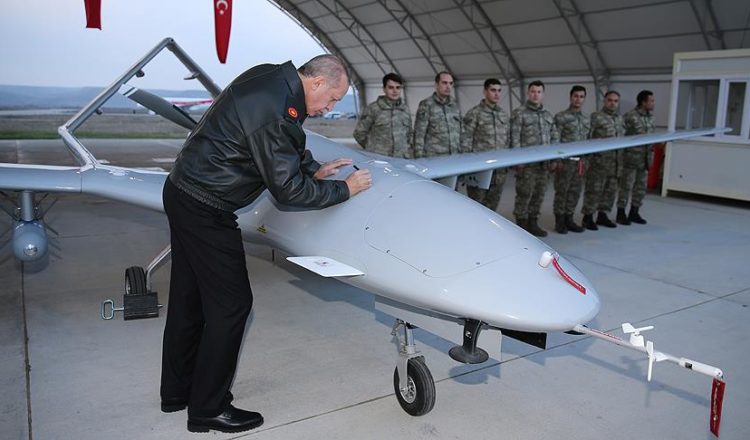 Άλλοι βελτιώνουν τα ένοπλα ΜΕΑ κι άλλοι ανεγείρουν χώρους διαμονής για τους αμέτρητους λαθρομετανάστες…