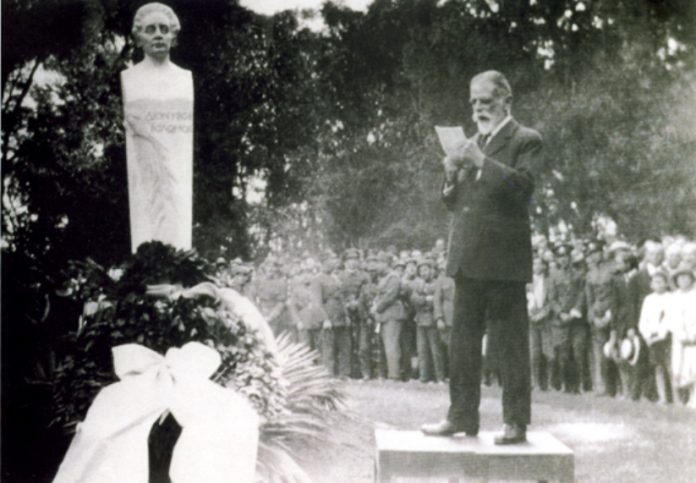 Στρατηγός Νίκος Ταμουρίδης : Ένας νέος εθνικός καθοδηγητής ! Ένας επαναστάτης !
