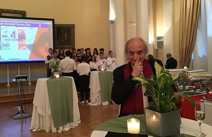 ΔΡΟΥΓΟΣ : AN ΕΙΜΑΣΤΕ ΑΚΟΜΑ ΧΩΡΑ ΚΑΙ ΟΧΙ ΧΩΡΟΣ ΑΣ ΠΡΟΧΩΡΗΣΟΥΜΕ ΣΕ ΔΙΕΘΝΟΠΟΙΗΣΗ ΤΟΥ ΠΡΟΒΛΗΜΑΤΟΣ ΤΟΥ ΜΕΤΑΝΑΣΤΕΥΤΙΚΟΥ-ΠΡΟΣΦΥΓΙΚΟΥ