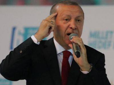 Ο Erdogan έχασε τη ψυχραιμία του καθώς η Ρωσία τον νίκησε σε όλη τη Συρία και τώρα στο Ιντλίμπ και είπε: 2000 Ρώσοι μαχητές πολεμούν στη Λιβύη…