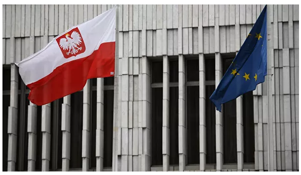 Στην Πολωνία δήλωσαν ότι η χώρα ενδέχεται να αποχωρήσει από την ΕΕ λόγω της δικαστικής μεταρρύθμισης