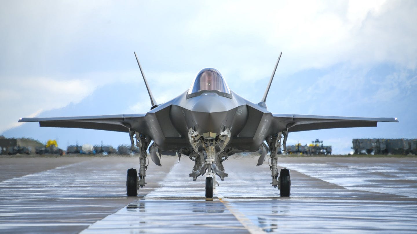 «F-35 για τη Πολεμική Αεροπορία όταν το επιτρέψουν τα οικονομικά» δηλώνει ο πρωθυπουργός