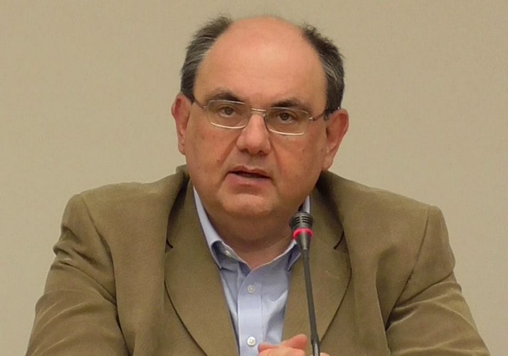Καζάκης: Τη χώρα κυβερνάει το οργανωμένο έγκλημα του Λευκού Κολάρου