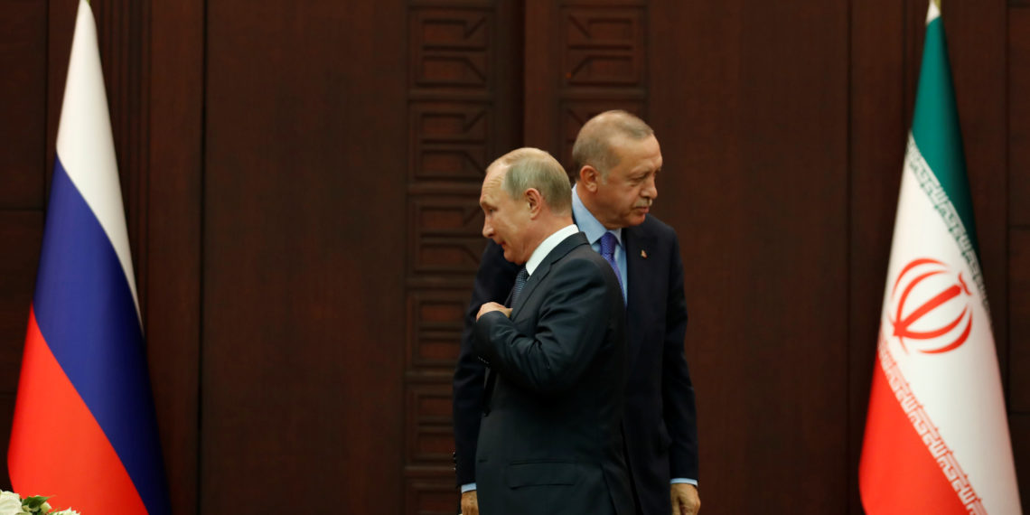 Πούτιν κατά Ερντογάν: Όχι σε ξένη επέμβαση στη Λιβύη