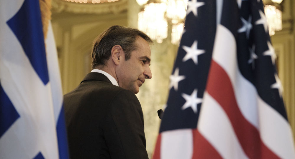 Οι ΗΠΑ διατάζουν, η Ελλάδα εκτελεί: Αυτές είναι οι έξι πρόσφατες περιπτώσεις «τυφλής» υπακοής