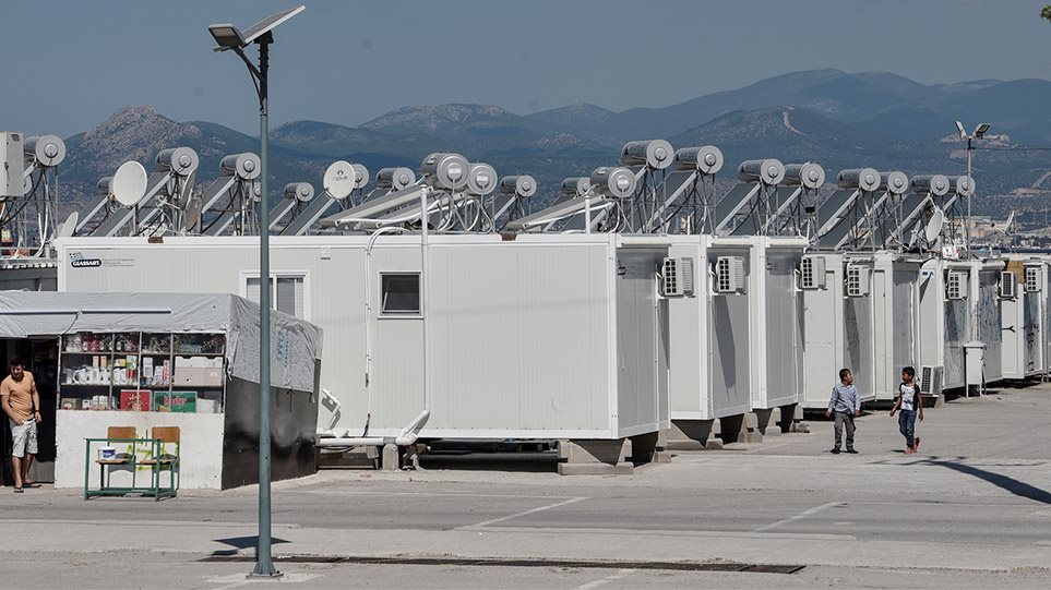 Μεταναστευτικό: Στα πρόθυρα νευρικής κρίσης τα νησιά για τις νέες κλειστές δομές- Επεισόδια στη Χίο