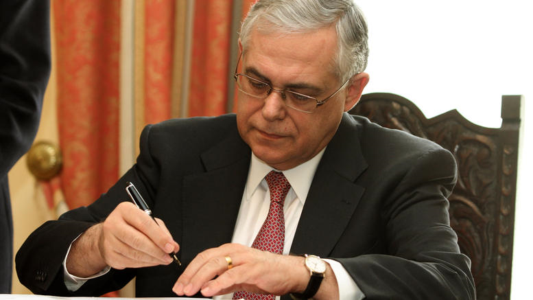 ΑΠΟΣΤΟΛΟΥ : Ο ΑΝΘΡΩΠΟΣ ΤΟΥ PSI ΛΟΥΚΑΣ ΠΑΠΑΔΗΜΟΣ ΠΡΟΕΔΡΟΣ ΤΗΣ ΔΗΜΟΚΡΑΤΙΑΣ;
