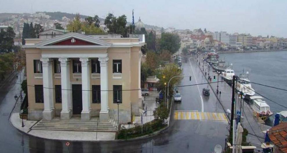 Η Λέσβος στο πόδι για το λαθρομεταναστευτικό – Κλείνουν λιμάνια αεροδρόμια – Κινητοποιήσεις και στην Αθήνα – Μηνύσεις