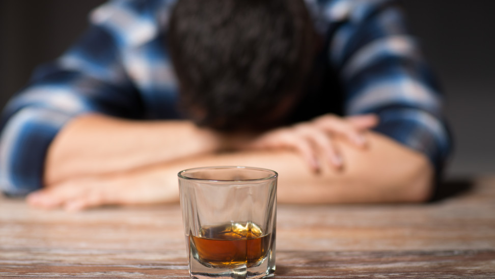 ΑΞΙΟΛΟΓΗ ΕΚΔΗΛΩΣΗ ΣΤΟ ΧΑΛΑΝΔΡΙ ΓΙΑ ΤΟΝ ΑΛΚΟΟΛΙΣΜΟ